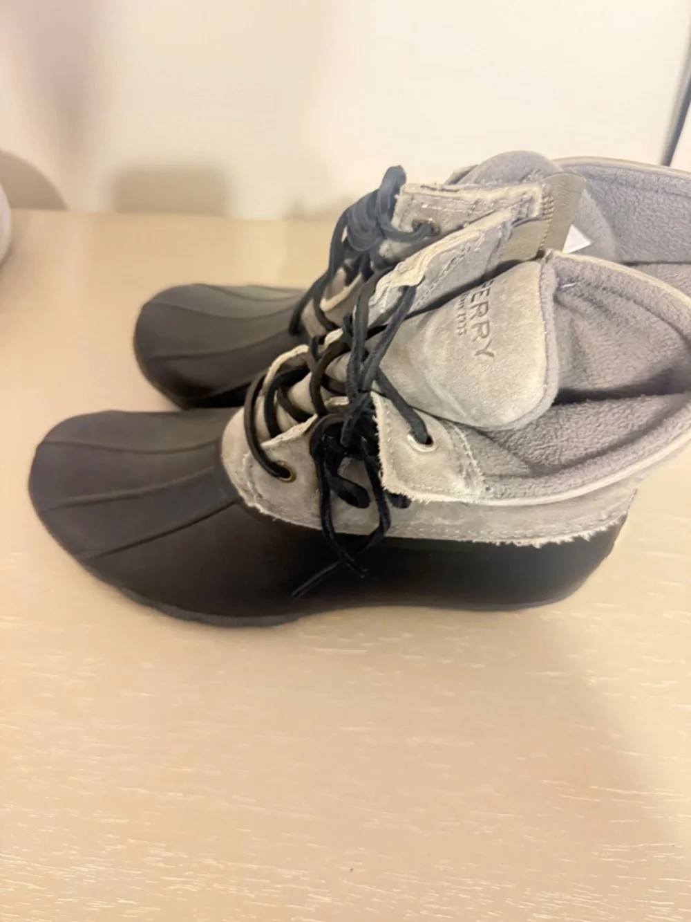 Sperry® (Women's SIZE 8.5) Saltwater Duck Boot in Grey
